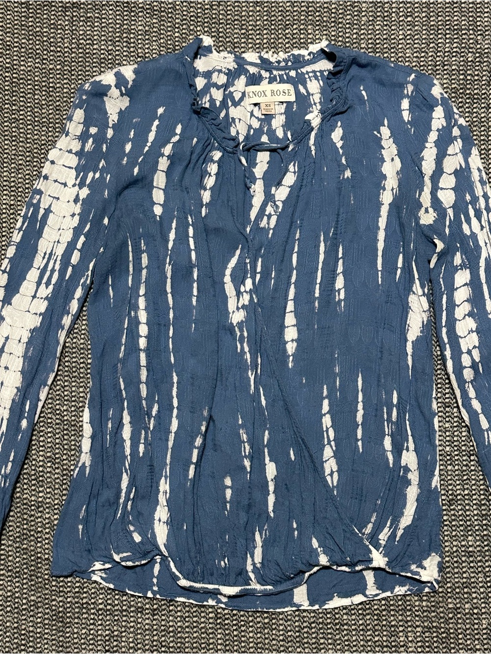 Knox Rose Navy Blue & White Tie-Dye Long Sleeve V-Neck Top